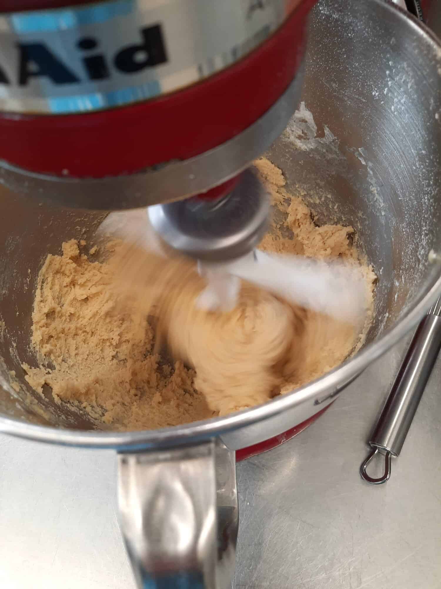 make dough with kitchen aid